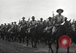 Standbild 1st Cavalry Division Fort Riley Kansas USA, 1942, aus Sekunde 60 historischem Filmmaterial Videoclip 65675063107