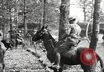Standbild Elemente der US 6th Cavalry Division in Manövern am Fort Olgelthorpe Fort Oglethorpe Georgia USA, 1942, aus Sekunde 27 historischem Filmmaterial Videoclip 65675063110