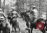 Standbild Elemente der US 6th Cavalry Division in Manövern am Fort Olgelthorpe Fort Oglethorpe Georgia USA, 1942, aus Sekunde 28 historischem Filmmaterial Videoclip 65675063110