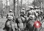Standbild Elemente der US 6th Cavalry Division in Manövern am Fort Olgelthorpe Fort Oglethorpe Georgia USA, 1942, aus Sekunde 31 historischem Filmmaterial Videoclip 65675063110