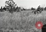 Standbild Elemente der US 6th Cavalry Division in Manövern am Fort Olgelthorpe Fort Oglethorpe Georgia USA, 1942, aus Sekunde 49 historischem Filmmaterial Videoclip 65675063110