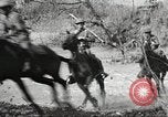 Standbild Elemente der US 6th Cavalry Division in Manövern am Fort Olgelthorpe Fort Oglethorpe Georgia USA, 1942, aus Sekunde 57 historischem Filmmaterial Videoclip 65675063110