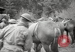 Standbild 1st Cavalry Division Salem Oregon USA, 1942, aus Sekunde 40 historischem Filmmaterial Videoclip 65675063115