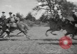 Standbild 1st Cavalry Division Salem Oregon USA, 1942, aus Sekunde 13 historischem Filmmaterial Videoclip 65675063117