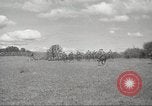 Standbild 1st Cavalry Division Salem Oregon USA, 1942, aus Sekunde 15 historischem Filmmaterial Videoclip 65675063117