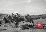 Standbild 1st Cavalry Division Salem Oregon USA, 1942, aus Sekunde 21 historischem Filmmaterial Videoclip 65675063117