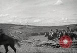 Standbild 1st Cavalry Division Salem Oregon USA, 1942, aus Sekunde 27 historischem Filmmaterial Videoclip 65675063117