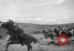 Standbild 1st Cavalry Division Salem Oregon USA, 1942, aus Sekunde 32 historischem Filmmaterial Videoclip 65675063117