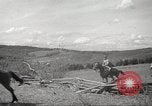 Standbild 1st Cavalry Division Salem Oregon USA, 1942, aus Sekunde 36 historischem Filmmaterial Videoclip 65675063117