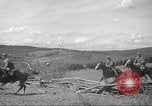 Standbild 1st Cavalry Division Salem Oregon USA, 1942, aus Sekunde 37 historischem Filmmaterial Videoclip 65675063117