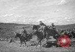 Standbild 1st Cavalry Division Salem Oregon USA, 1942, aus Sekunde 40 historischem Filmmaterial Videoclip 65675063117