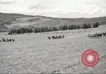 Standbild 1st Cavalry Division Salem Oregon USA, 1942, aus Sekunde 4 historischem Filmmaterial Videoclip 65675063118