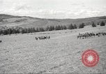 Standbild 1st Cavalry Division Salem Oregon USA, 1942, aus Sekunde 5 historischem Filmmaterial Videoclip 65675063118