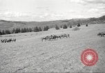 Standbild 1st Cavalry Division Salem Oregon USA, 1942, aus Sekunde 7 historischem Filmmaterial Videoclip 65675063118