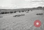 Standbild 1st Cavalry Division Salem Oregon USA, 1942, aus Sekunde 8 historischem Filmmaterial Videoclip 65675063118