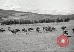Standbild 1st Cavalry Division Salem Oregon USA, 1942, aus Sekunde 53 historischem Filmmaterial Videoclip 65675063118