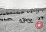 Standbild 1st Cavalry Division Salem Oregon USA, 1942, aus Sekunde 59 historischem Filmmaterial Videoclip 65675063118