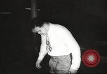Image Boxeur Joe Louis la préparation d'une lutte United States USA, 1946, de la seconde 9 séquences d'archives historiques vidéo 65675063131