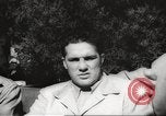 Image Boxeur Joe Louis la préparation d'une lutte United States USA, 1946, de la seconde 34 séquences d'archives historiques vidéo 65675063131