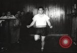 Image Boxeur Joe Louis la préparation d'une lutte United States USA, 1946, de la seconde 48 séquences d'archives historiques vidéo 65675063131