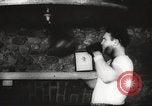 Image Boxeur Joe Louis la préparation d'une lutte United States USA, 1946, de la seconde 59 séquences d'archives historiques vidéo 65675063131