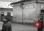 Standbild Juden im Dorf Ungvar Ruthenia Ungarn, 1939, aus Sekunde 19 historischem Filmmaterial Videoclip 65675063136