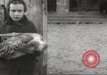 Standbild Juden im Dorf Ungvar Ruthenia Ungarn, 1939, aus Sekunde 41 historischem Filmmaterial Videoclip 65675063136