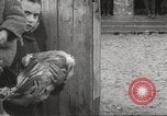 Standbild Juden im Dorf Ungvar Ruthenia Ungarn, 1939, aus Sekunde 42 historischem Filmmaterial Videoclip 65675063136