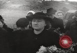 Image survivants et auteurs de Lidice massacre l'Europe, 1946, de la seconde 23 séquences d'archives historiques vidéo 65675063141