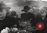 Image survivants et auteurs de Lidice massacre l'Europe, 1946, de la seconde 24 séquences d'archives historiques vidéo 65675063141
