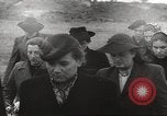 Image survivants et auteurs de Lidice massacre l'Europe, 1946, de la seconde 27 séquences d'archives historiques vidéo 65675063141