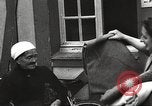 Image les victimes de guerre l'Europe, 1946, de la seconde 13 séquences d'archives historiques vidéo 65675063148