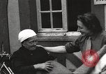 Image les victimes de guerre l'Europe, 1946, de la seconde 15 séquences d'archives historiques vidéo 65675063148