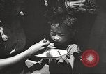 Image les victimes de guerre l'Europe, 1946, de la seconde 27 séquences d'archives historiques vidéo 65675063148