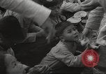 Image les victimes de guerre l'Europe, 1946, de la seconde 30 séquences d'archives historiques vidéo 65675063148