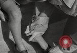 Image les victimes de guerre l'Europe, 1946, de la seconde 37 séquences d'archives historiques vidéo 65675063148