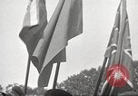 Immagine di Funzionari di soddisfare Torgau Germania, 1945, secondo 22 filmato di repertorio 65675063152