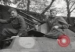 Immagine di Funzionari di soddisfare Torgau Germania, 1945, secondo 45 filmato di repertorio 65675063152