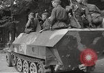 Immagine di Funzionari di soddisfare Torgau Germania, 1945, secondo 50 filmato di repertorio 65675063152