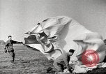 Immagine di Il tedesco paratroop soldati in formazione Germania, 1939, secondo 37 filmato di repertorio 65675063155