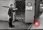 Immagine di Il tedesco paratroop soldati in formazione Germania, 1939, secondo 51 filmato di repertorio 65675063155