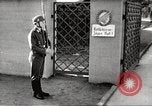 Immagine di Il tedesco paratroop soldati in formazione Germania, 1939, secondo 53 filmato di repertorio 65675063155