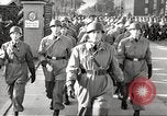 Immagine di Il tedesco paratroop soldati in formazione Germania, 1939, secondo 61 filmato di repertorio 65675063155