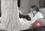 Immagine di Fabbricazione di Esercito Tedesco paracaduti seconda guerra mondiale Germania, 1939, secondo 16 filmato di repertorio 65675063156