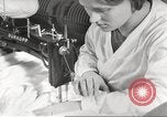 Immagine di Fabbricazione di Esercito Tedesco paracaduti seconda guerra mondiale Germania, 1939, secondo 22 filmato di repertorio 65675063156