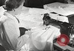 Immagine di Fabbricazione di Esercito Tedesco paracaduti seconda guerra mondiale Germania, 1939, secondo 33 filmato di repertorio 65675063156