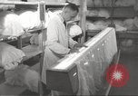 Immagine di Fabbricazione di Esercito Tedesco paracaduti seconda guerra mondiale Germania, 1939, secondo 56 filmato di repertorio 65675063156