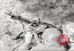 Standbild Deutsche MG 34 Machine Gun Deutschland, 1939, aus Sekunde 28 historischem Filmmaterial Videoclip 65675063160