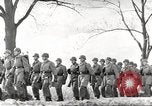 Standbild Deutsche Soldaten März und Singen Deutschland, 1939, aus Sekunde 14 historischem Filmmaterial Videoclip 65675063161