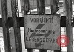 Standbild Zwangsarbeitslager Flossenburg Deutschland, 1945, aus Sekunde 32 historischem Filmmaterial Videoclip 65675063162
